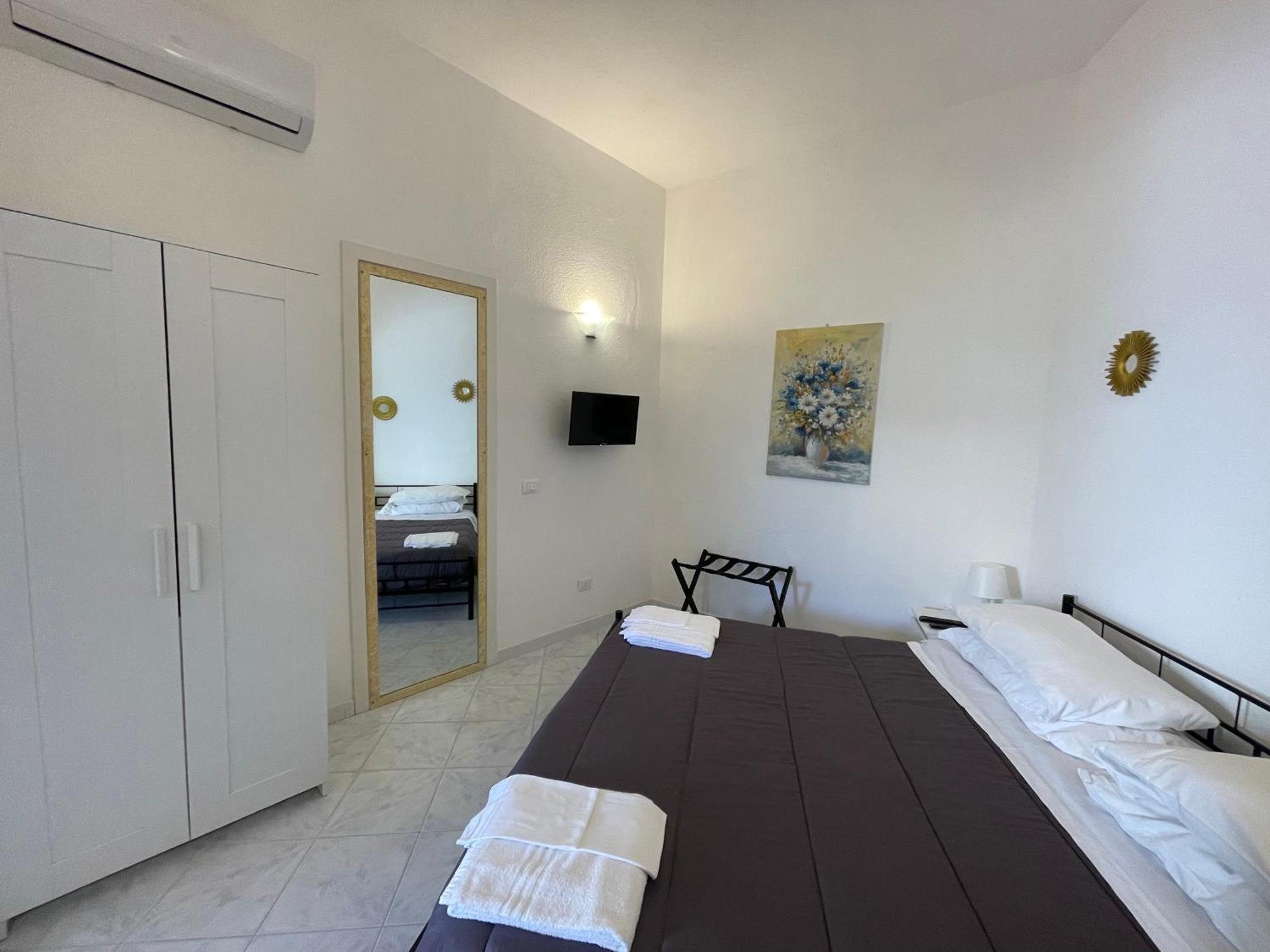 Garden Apartments Ischia Super Centrale Forio  Екстер'єр фото