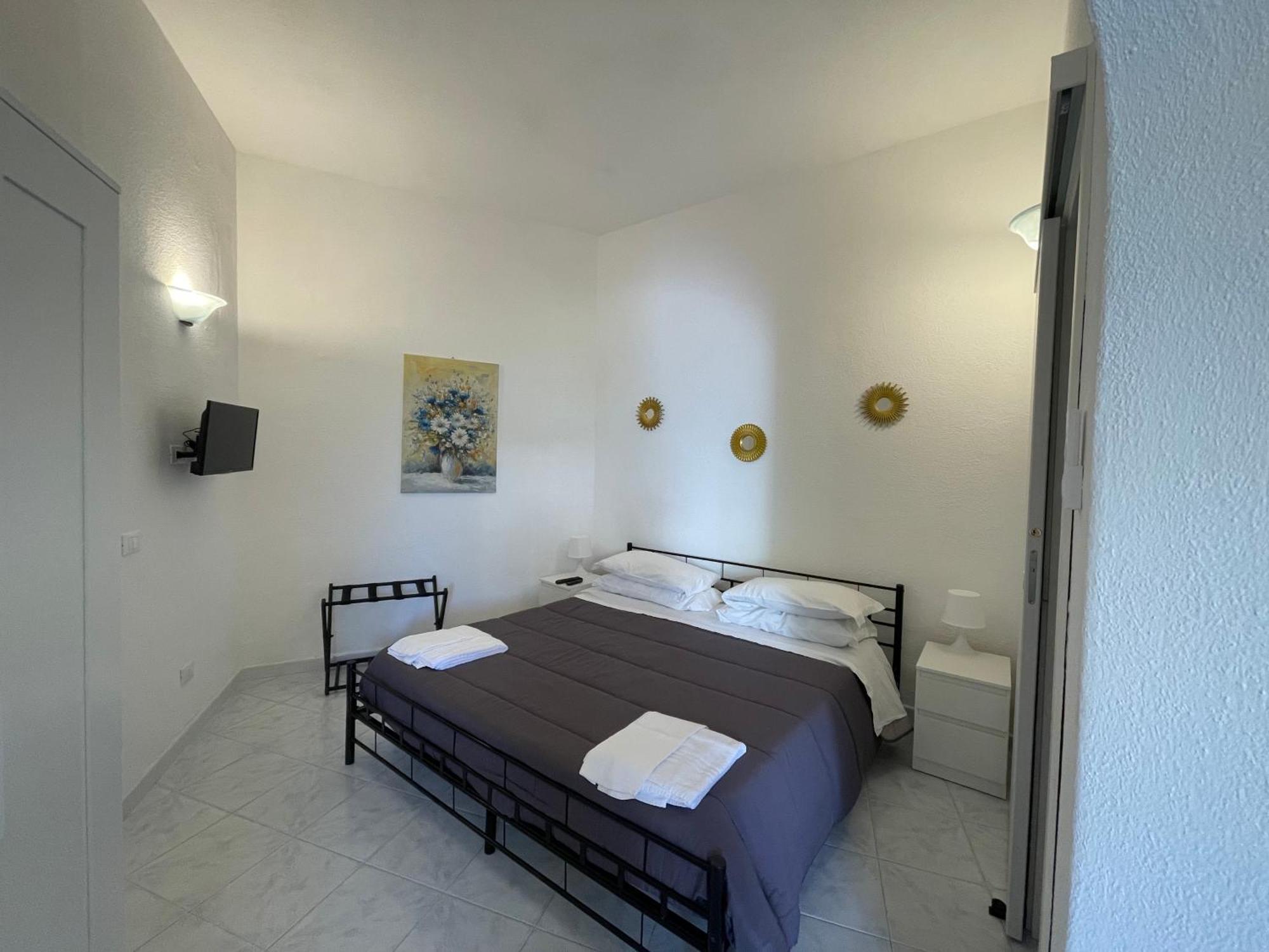 Garden Apartments Ischia Super Centrale Forio  Екстер'єр фото